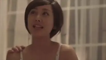 Gadis Cantik Pasrah Goyang Kasur Bareng Teman poster