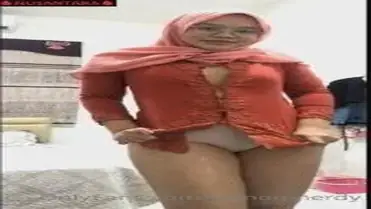 Ukhti Hijab Pink Cantik Live Kasur 2026 poster